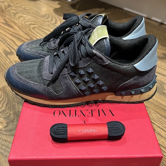 Valentino Sneakers in size 37 for $250 - Picture 2 of 3